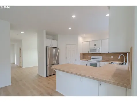 314 S 34th Place Ridgefield WA 98642