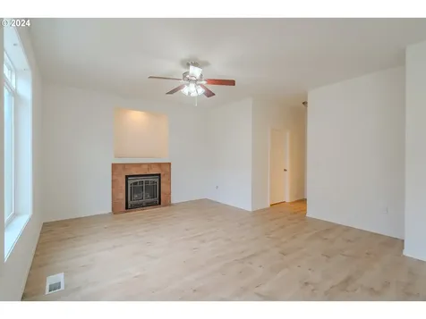 314 S 34th Place Ridgefield WA 98642