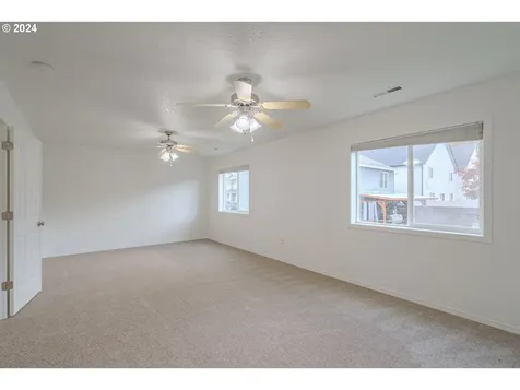 314 S 34th Place Ridgefield WA 98642