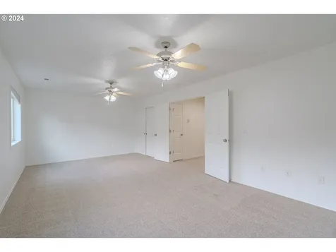 314 S 34th Place Ridgefield WA 98642