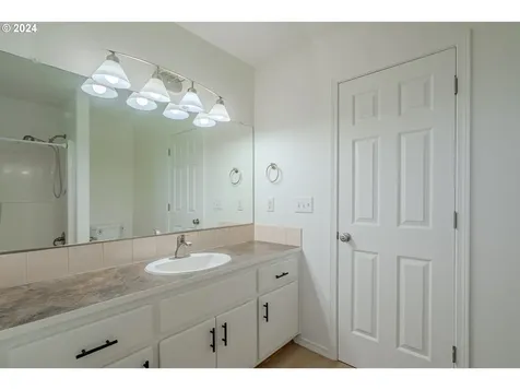 314 S 34th Place Ridgefield WA 98642