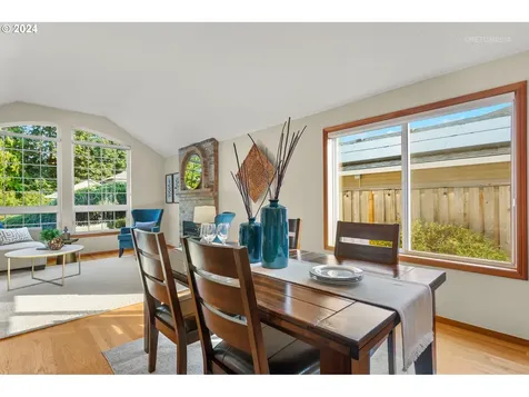 2296 Ne Estate Drive Hillsboro OR 97124