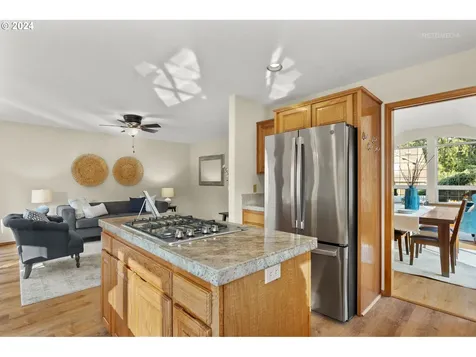 2296 Ne Estate Drive Hillsboro OR 97124