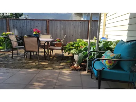 1499 Walton Way Woodburn OR 97071