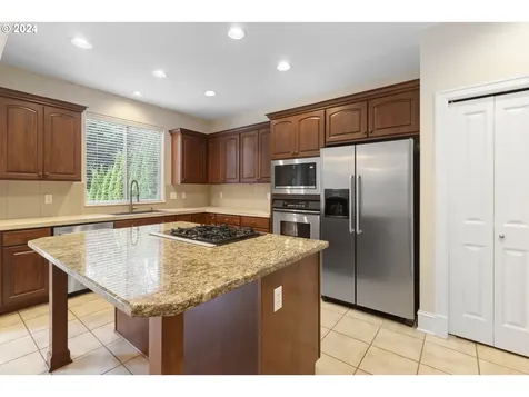 13184 SW Shakespeare Street Portland OR 97224