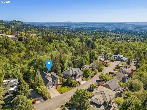 8320 NW Reed Drive Portland OR 97229