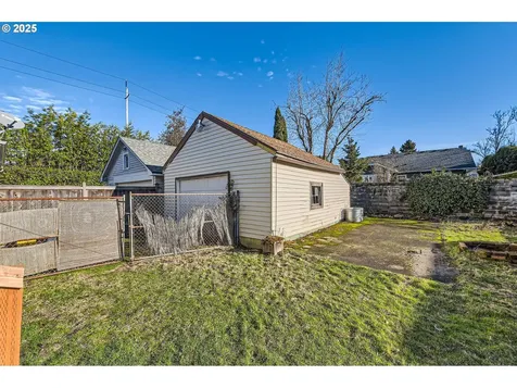 4214 NE 23rd Avenue Portland OR 97211