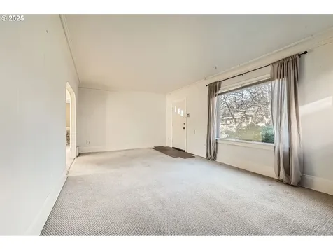 4214 NE 23rd Avenue Portland OR 97211