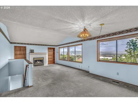1800 9th Street Columbia City OR 97018