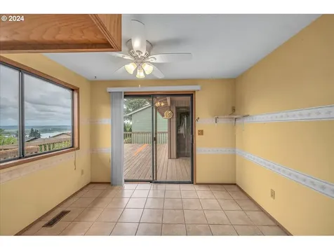 1800 9th Street Columbia City OR 97018