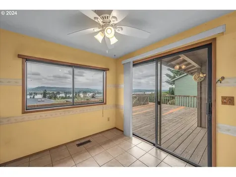 1800 9th Street Columbia City OR 97018
