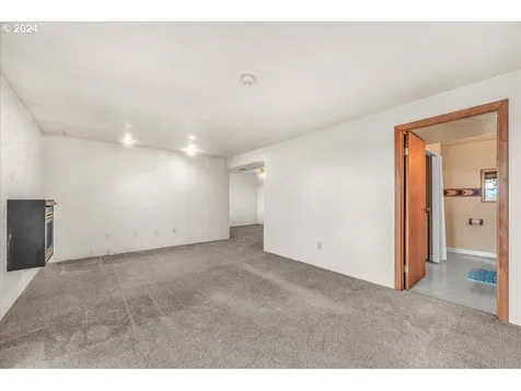 1800 9th Street Columbia City OR 97018