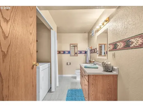1800 9th Street Columbia City OR 97018