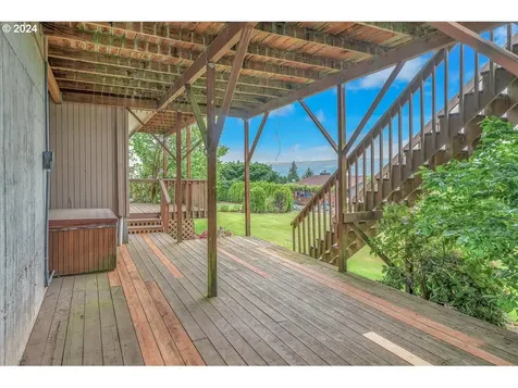 1800 9th Street Columbia City OR 97018