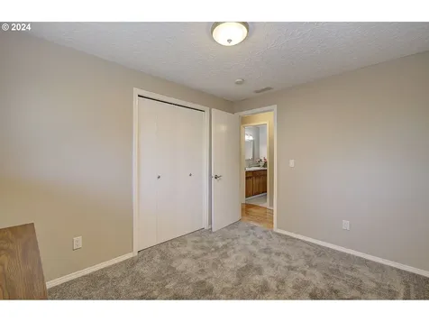3002 Ne 101st Court Vancouver WA 98662