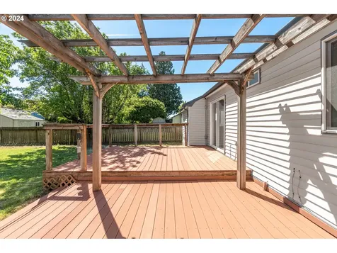 8514 Ne Multnomah Street Portland OR 97220