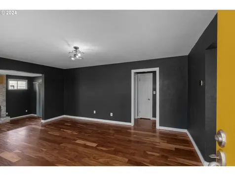 8514 Ne Multnomah Street Portland OR 97220