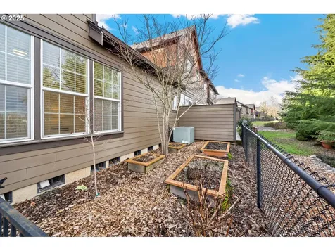 660 NE 73rd Avenue Hillsboro OR 97124