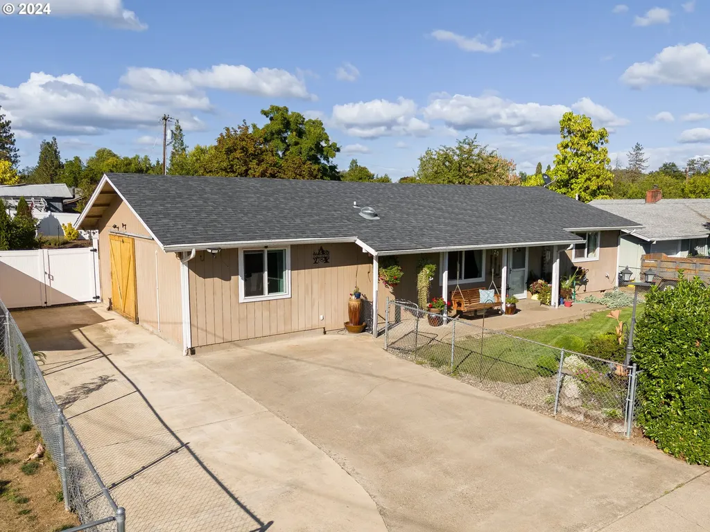 120 Se Park Street Winston OR 97496