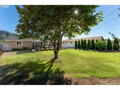 120 Se Park Street Winston OR 97496