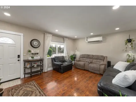 120 Se Park Street Winston OR 97496