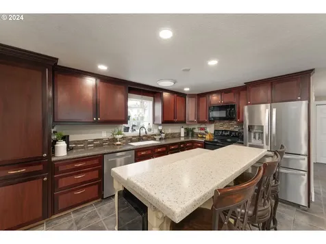 120 Se Park Street Winston OR 97496