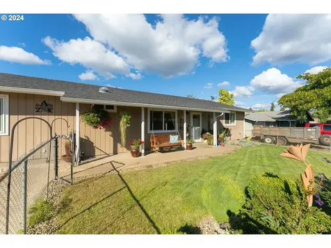120 Se Park Street Winston OR 97496