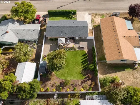 120 Se Park Street Winston OR 97496