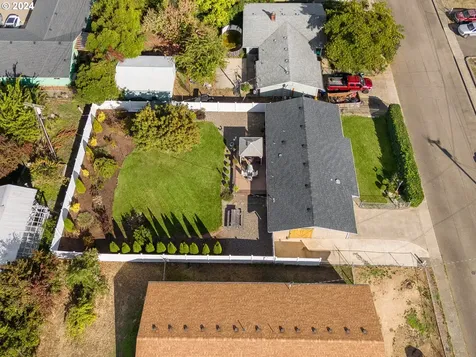 120 Se Park Street Winston OR 97496