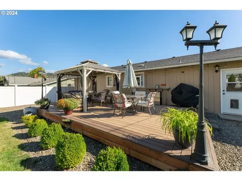 120 Se Park Street Winston OR 97496