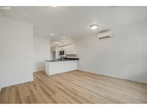 365 SE Kitzmiller Drive Dallas OR 97338