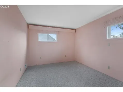 9104 SE Mill Street Portland OR 97216
