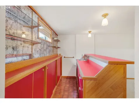 9104 SE Mill Street Portland OR 97216
