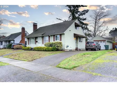 9104 SE Mill Street Portland OR 97216