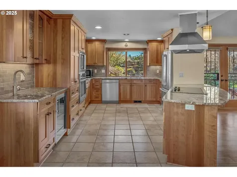 13619 NW 14th Place Vancouver WA 98685