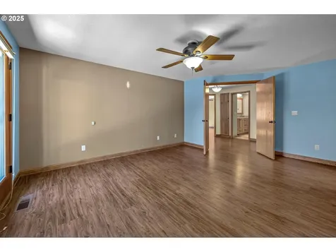 13619 NW 14th Place Vancouver WA 98685
