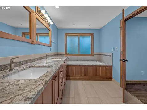 13619 NW 14th Place Vancouver WA 98685