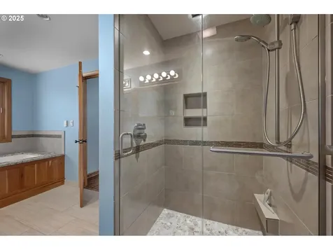 13619 NW 14th Place Vancouver WA 98685