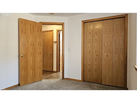 4072 Forsythia Street Springfield OR 97478