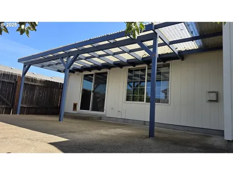 4072 Forsythia Street Springfield OR 97478