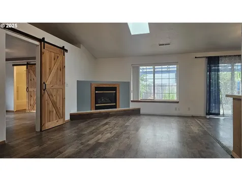 4072 Forsythia Street Springfield OR 97478