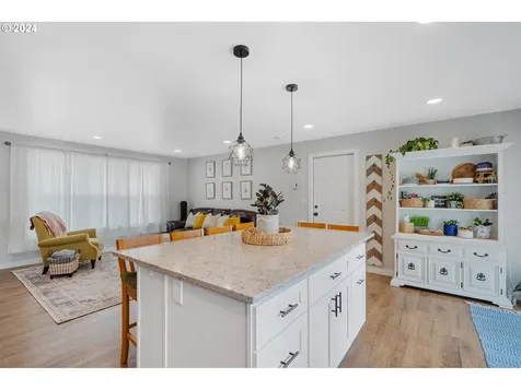 4207 Filbert Street Tillamook OR 97141