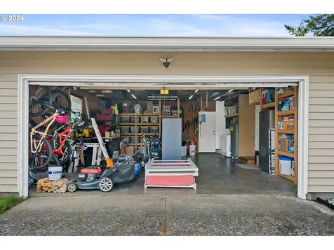 4207 Filbert Street Tillamook OR 97141