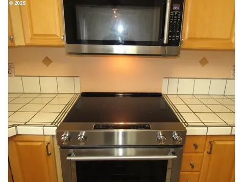 2911 NE 27th Drive Gresham OR 97030