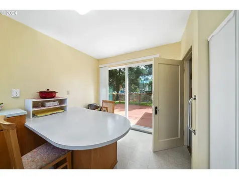 1594 6th Street Astoria OR 97103