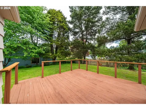 1594 6th Street Astoria OR 97103