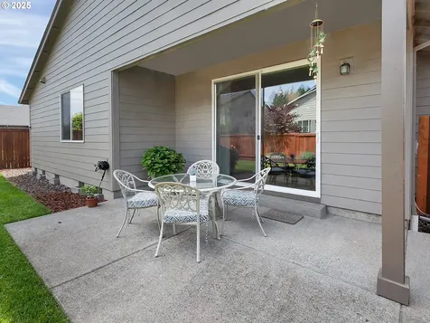 472 SW 16th Avenue Canby OR 97013