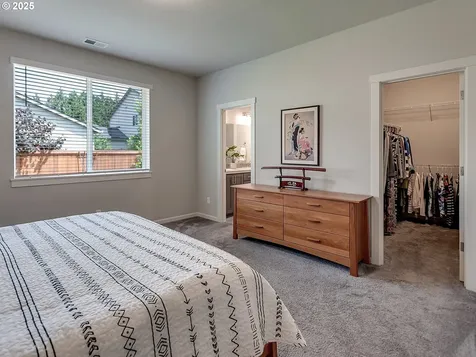 472 SW 16th Avenue Canby OR 97013