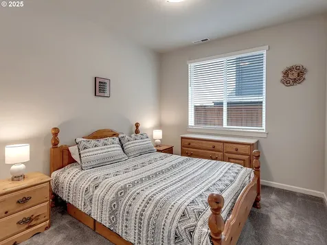 472 SW 16th Avenue Canby OR 97013