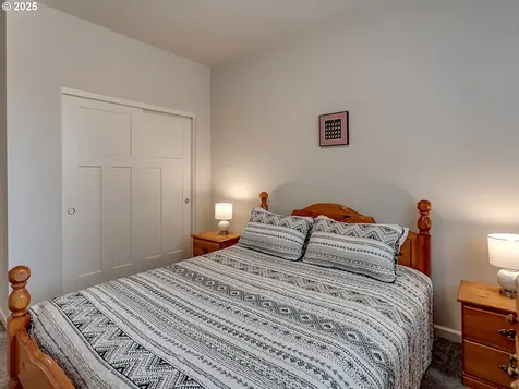 472 SW 16th Avenue Canby OR 97013